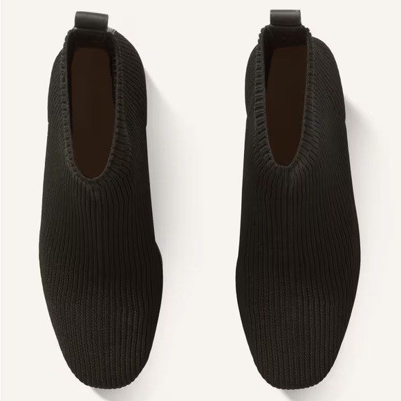 Everlane Glove Boot - Picture 4 of 11